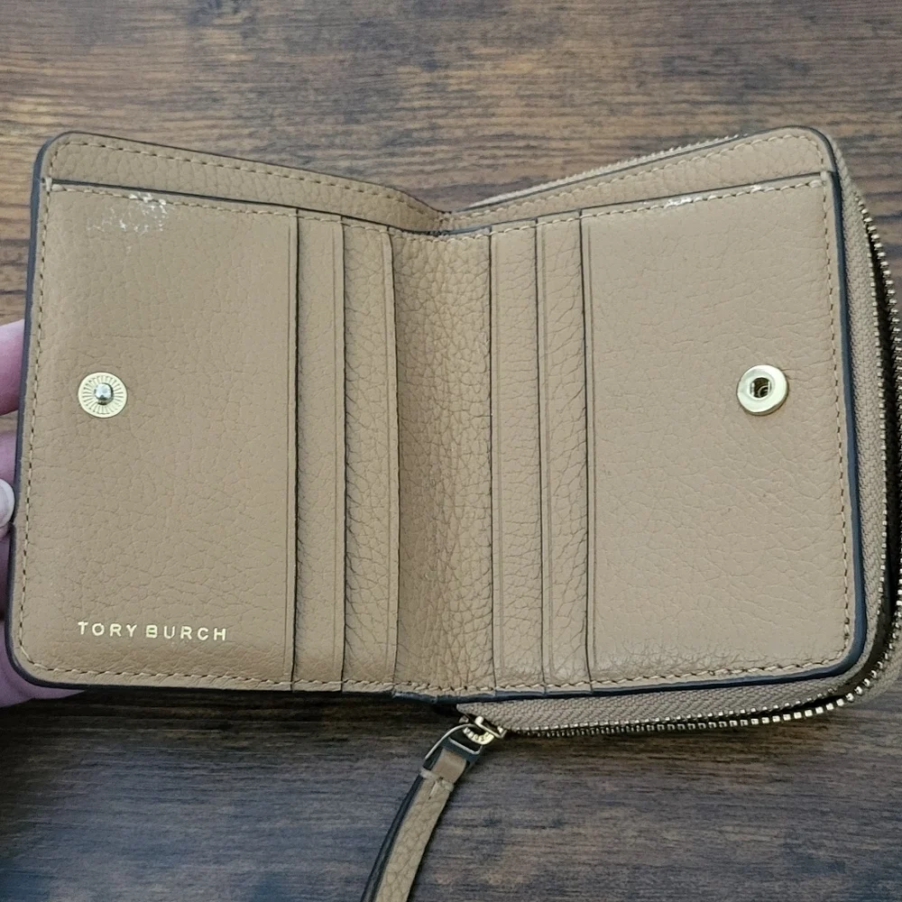 Tory Burch Bifold Britten Leather Wallet